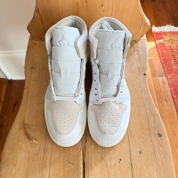 NIB Air Jordan 1 Mid SE Craft (Men’s) - Picture 3 of 3